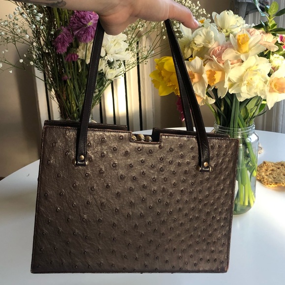 sophisticated chocolate brown leather hard shell shoulder/hand bag - Picture 7 of 16